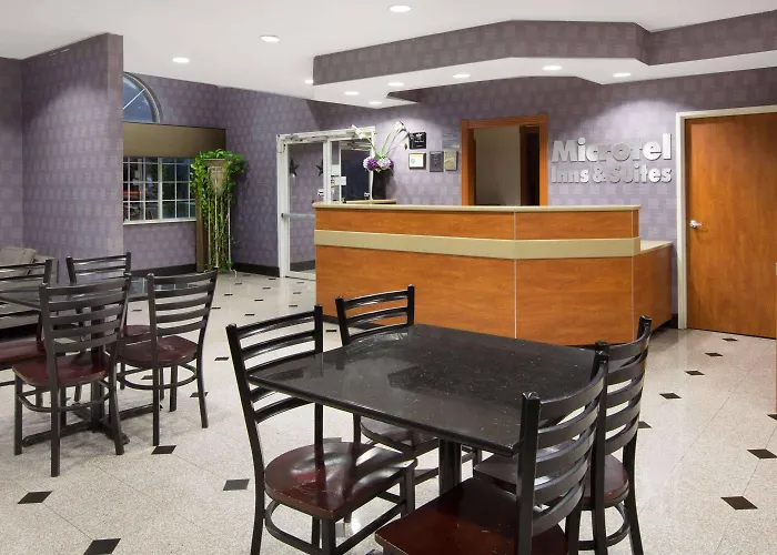 Microtel Inn & Suites By Wyndham Garland/Dallas